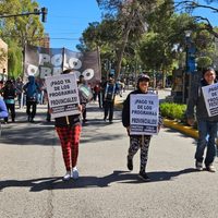 Tras la movilización, organizaciones sociales acampan en el centro de Neuquén