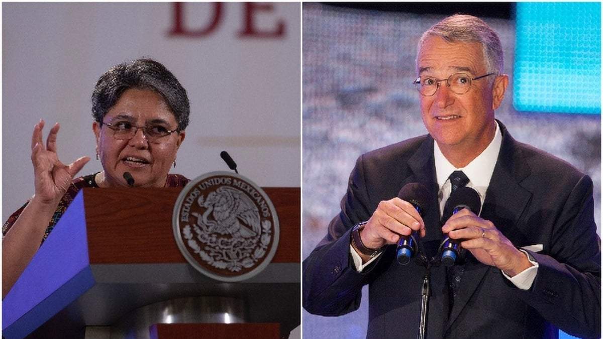 Raquel Buenrostro, jefa del Servicio de Administración Tributaria, y Ricardo Salinas Pliego