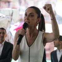 Sheinbaum esperará “disciplinadamente” al Consejo de Morena para decidir si renuncia