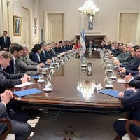 Gobernadores otra vez al ataque por la caída de la recaudación