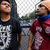 Estudiantes del IPN exigen diálogo con Peña
