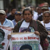 Familiares de los 43 se reunirán con AMLO; pedirán acelerar investigaciones