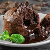 Volcán de chocolate sin azúcar: la simple receta light, en dos minutos y con pocos ingredientes