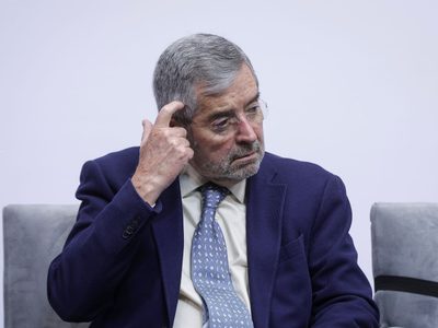 Juan Ramón de la Fuente deja la cancillería “por motivos de salud”; lo sustituye Roberto Velasco