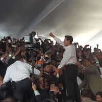 Peña, el PRI, la chamarra roja y el Noa Noa