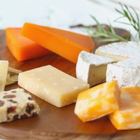 Retiran de forma urgente una marca de queso por contaminación con E. coli