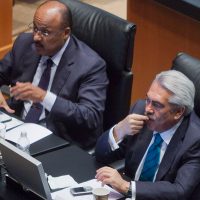 Chocan en el Senado por leyes anticorrupción; acusan al PRI de obstaculizar dictaminación