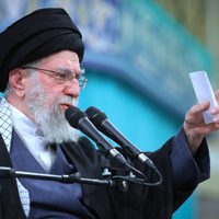 Irán advierte “declaración de guerra” y “decreto de yihad” si el líder supremo es atacado