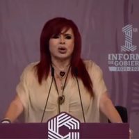 Layda Sansores baila en su su primer informe de gobierno y desata críticas (Video)