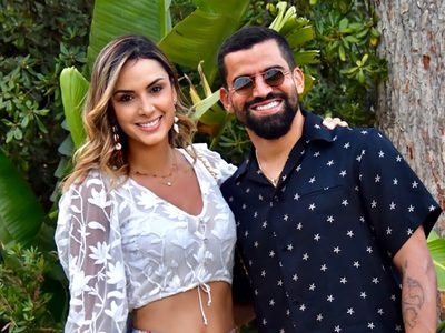 Una imagen que irradia calor: Tomás Rincón y Karina Mendoza elevaron la temperatura en la web