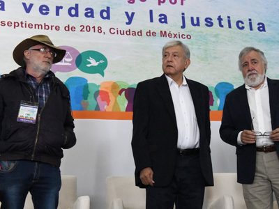 AMLO arremete de nuevo contra Sicilia: en 2012 me quiso besar y dije no, “lo sentía falso”