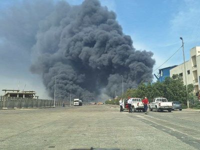 Irán apunta a "negligencia" tras explosión en un puerto que dejó al menos 70 muertos y mil heridos
