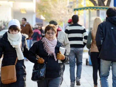 Clima en Neuquén: el otoño se instala en la región con aire frío y viento moderado