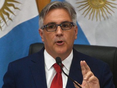 Un diputado de la UCR difundió un video de Martín Llaryora hecho con inteligencia artificial