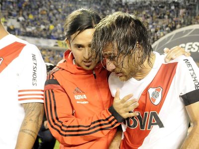 Gas Pimienta: el único jugador de Boca que se preocupó por River en la Libertadores 2015