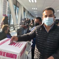 Senadores de Morena, PT, PVEM y el PAN votan en la consulta de revocación
