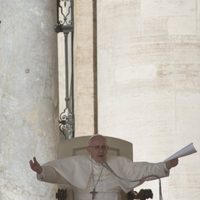 El Papa felicita por teléfono a Joe Biden