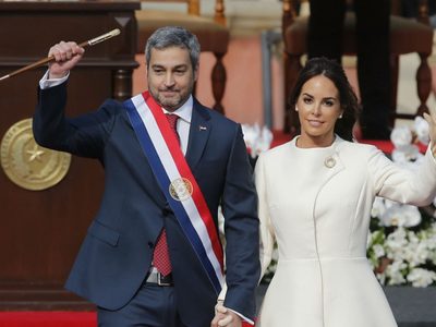 La esposa del presidente de Paraguay tiene dengue