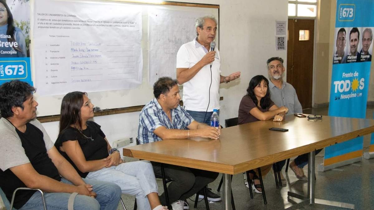 Daniel Figueroa en el plenario del Frente de Todos. Fuente: (Facebook)