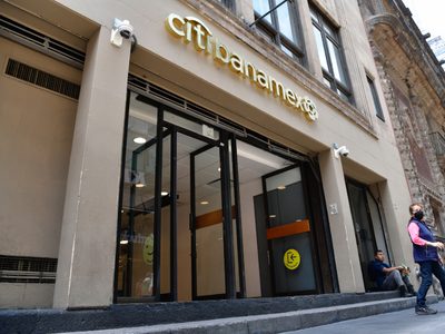 Inbursa se desiste de comprar Banamex
