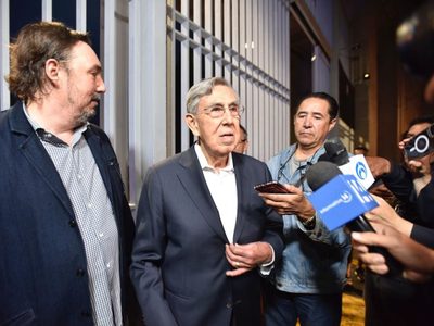 “Así lo vamos a recordar”: esto dijo Cuauhtémoc Cárdenas al lamentar la muerte de Muñoz Ledo (Video)