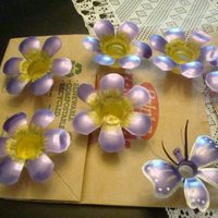 Con cucharitas de plástico y una tapa de frascos, creá este proyecto ideal para iluminar cualquier rincón