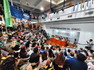ATE realiza un plenario para definir su plan de lucha