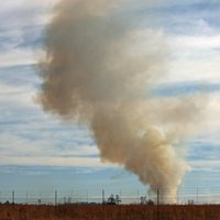 Qué genera el intenso humo en las cercanías a las papeleras de Cipolletti