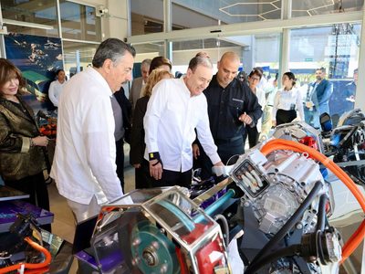 Gobernador Durazo coloca a Sonora en mapa mundial de electromovilidad con prototipo de vehículo BMC