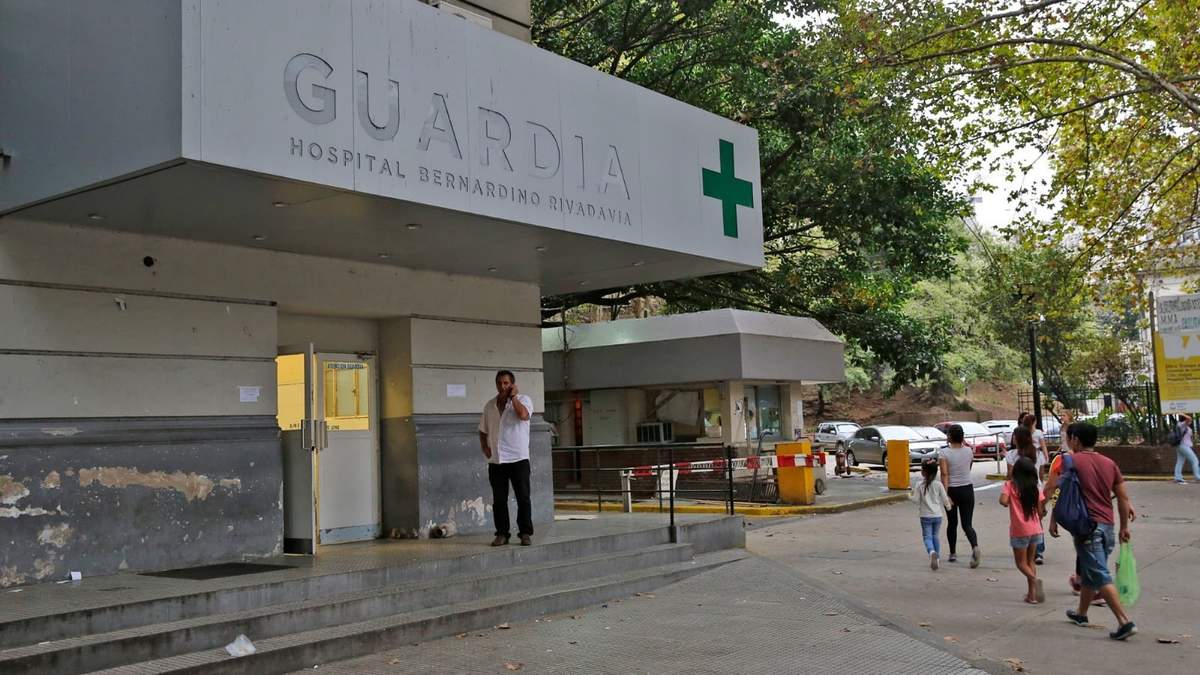 Guardia del hospital Rivadavia. Fuente: (Twitter)