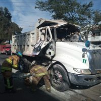 Explota camión con pirotecnia en peregrinación religiosa en Tonalá; hay tres heridos