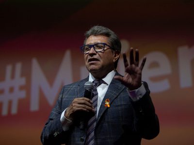 Monreal asegura que fue AMLO quien frenó el dictamen del glifosato; denuncia campaña en su contra