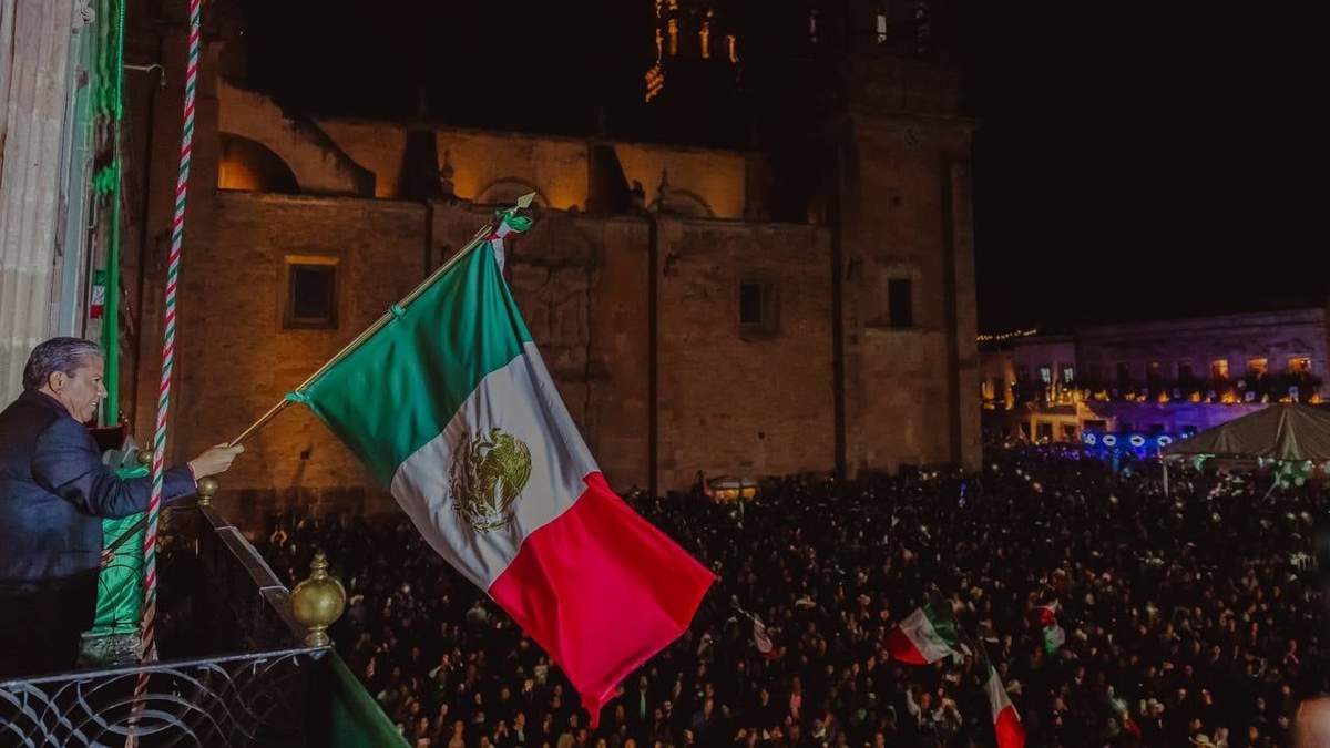 Abuchean al gobernador de zacatecas por gritar "¡Viva la Cuarta Transformación!"