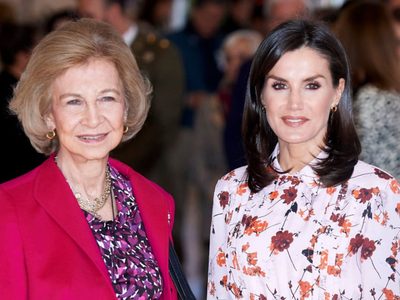La Reina Letizia no aprueba a la Reina Sofía: tenso momento ante las cámaras. ¿Enfrentamiento sin fi