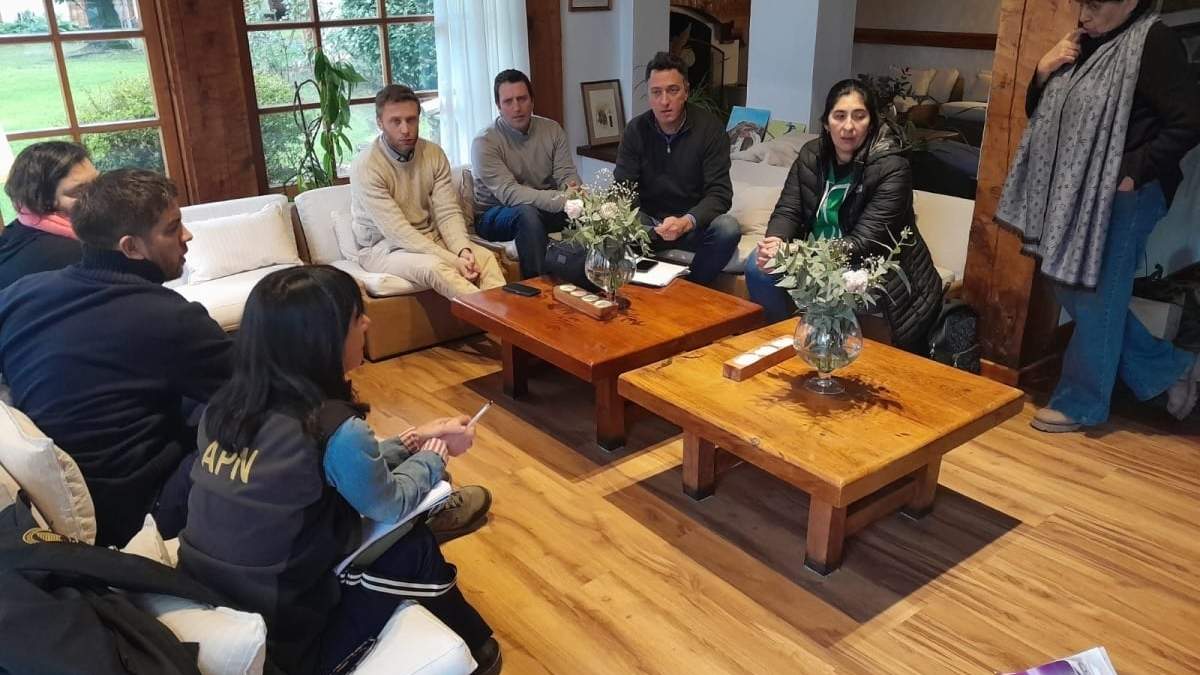 Reunión con autoridades de Parques Nacionales. Fuente: (Realidad Sanmartinense)