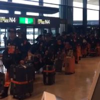 Llegan equipos internacionales para apoyar en labores de rescate tras el sismo (video)