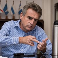 "Desidia macrista": Rossi denunció el desastre que encontró en el archivo de Defensa