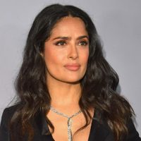 Salma Hayek contó el secreto de sus últimas publicaciones en Instagram