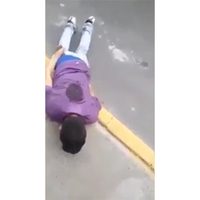 Policías matan a jovencita de 14 años que huía tras robar una camioneta en Edomex (Video)