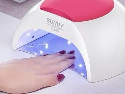 Alertan sobre daños por el uso constante de lámparas UV para uñas