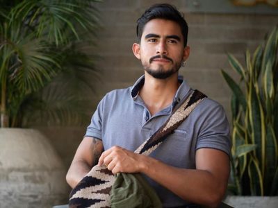 Periodista colombiano lleva más de 24 horas retenido en Cancún; piden intervención de CNDH