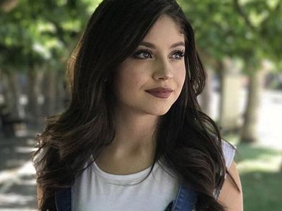 Karol Sevilla y una increíble imagen desde el baño. ¡Adiós a "Soy Luna"!