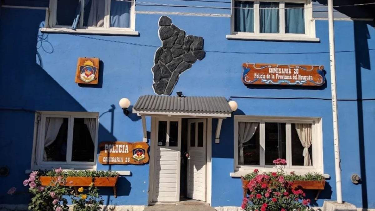 Los operativos policiales se realizaron en las localidades de Aluminé y Villa la Angostura. Fuente: (Facebook)