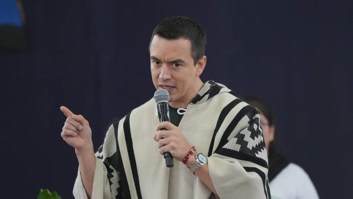 El presidente de Ecuador, Daniel Noboa, habla durante un evento en Otavalo, Ecuador, el miércoles 24 de septiembre de 2025