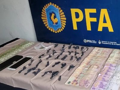 La Policía Federal allanó una casa donde funcionaba un kiosco narco en Centenario