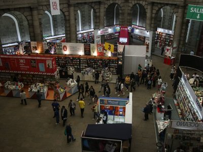 Con 1076 actividades y “con números rojos”, la FILPM va por 45 edición