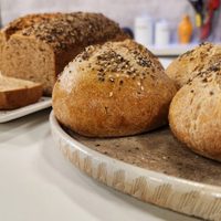 Pan sin amasar: perfecto para guardar en el freezer y acompañar cualquier comida