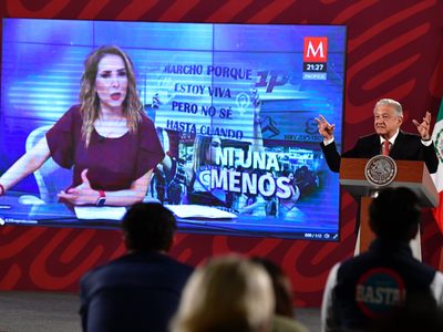 Tras salida de Azucena Uresti de Milenio, AMLO dice que "no hay ninguna circunstancia especial"