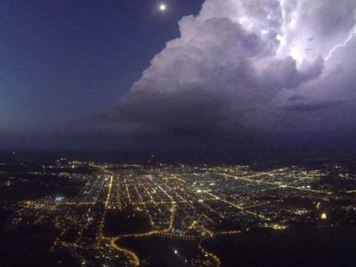 Emiten un alerta amarilla por tormentas y granizo en Neuquén y Río Negro