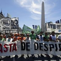 La ATE sale a protestar contra los despidos masivos y toma edificios gubernamentales